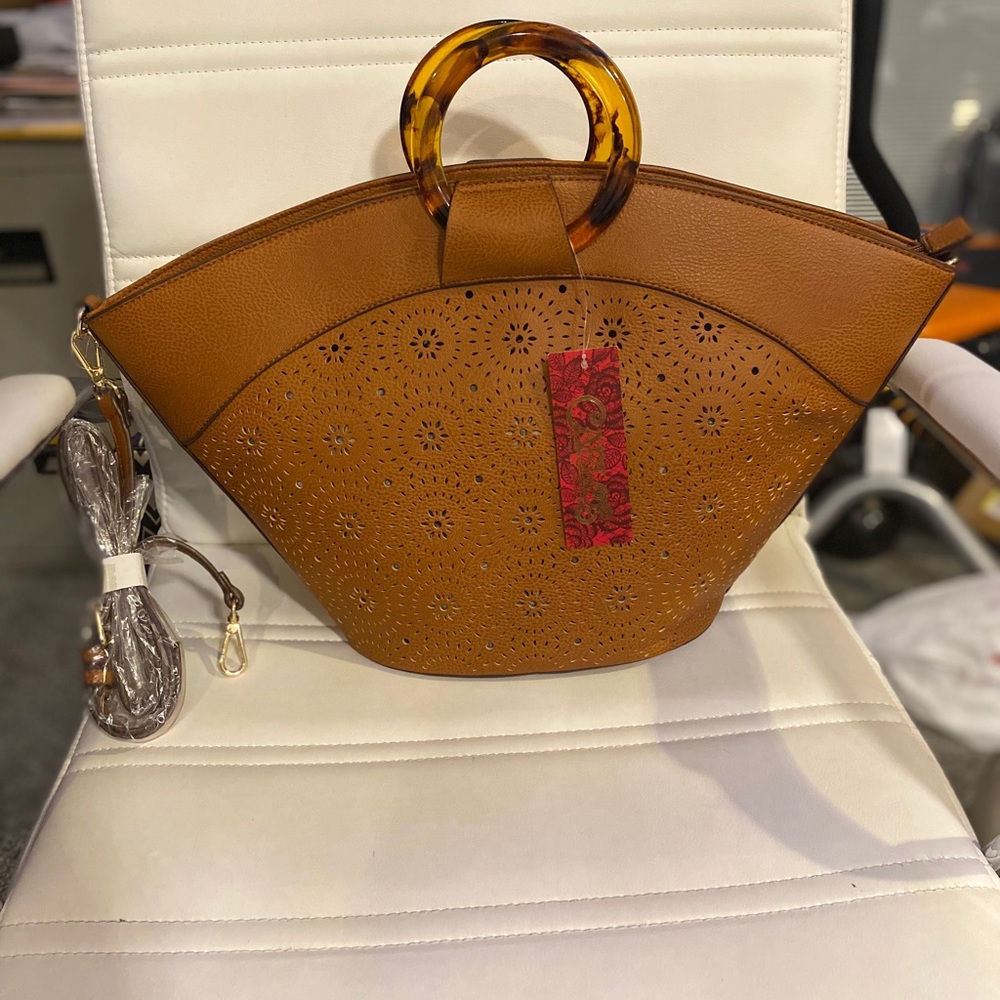 Purse - Picture 2 of 6